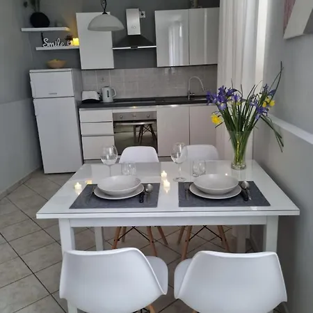 Apartment Mili *